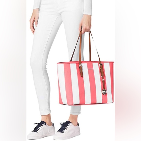 Michael Kors Coral/White Jet Set Tote - Picture 2 of 5